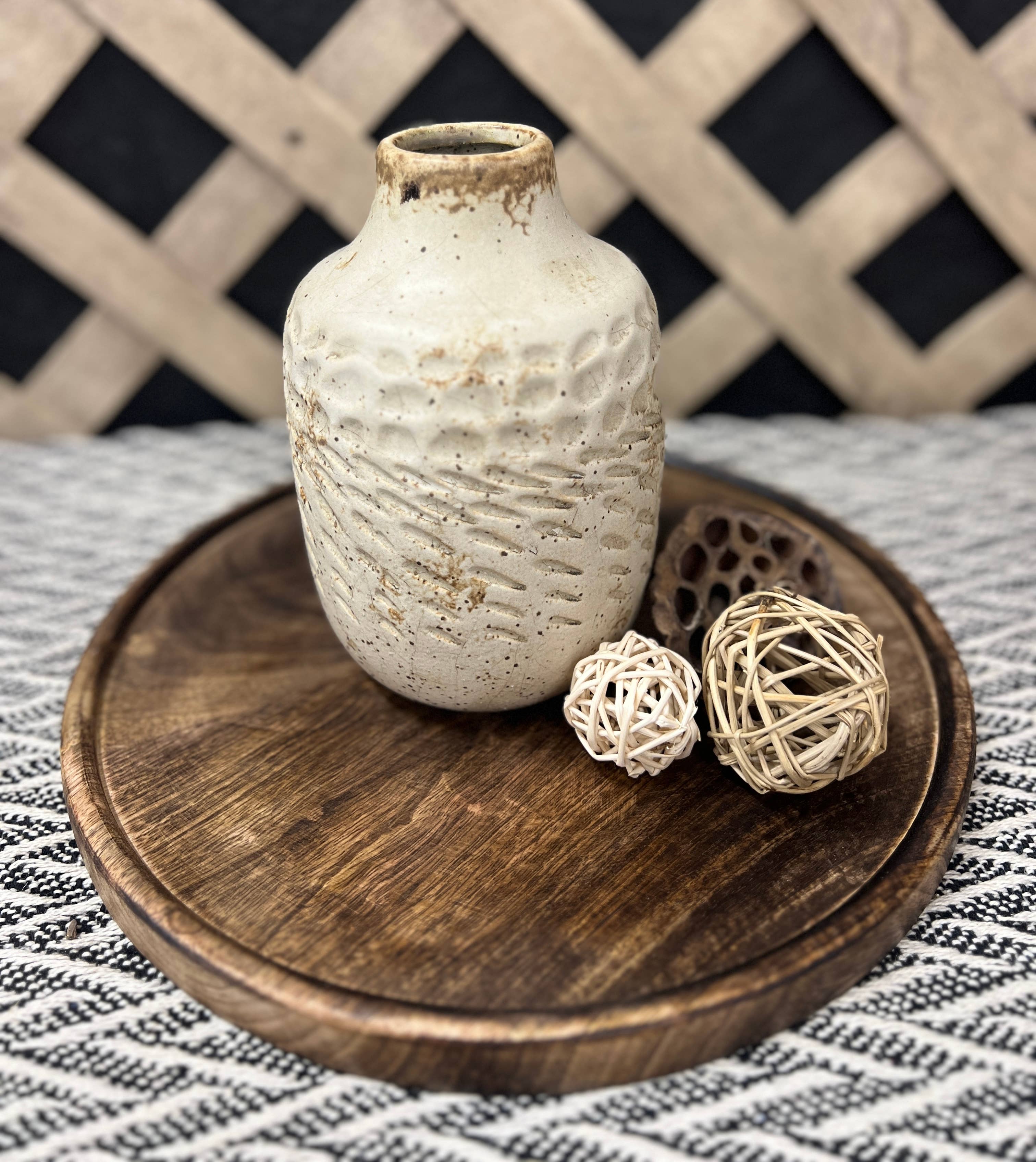 Dark Wood Round Plate 12x12x1in